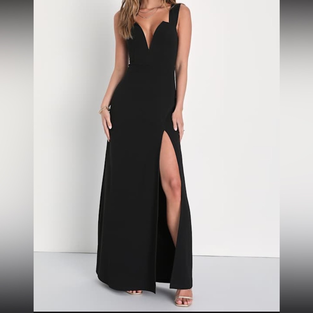 Black V-Neck Maxi Dress